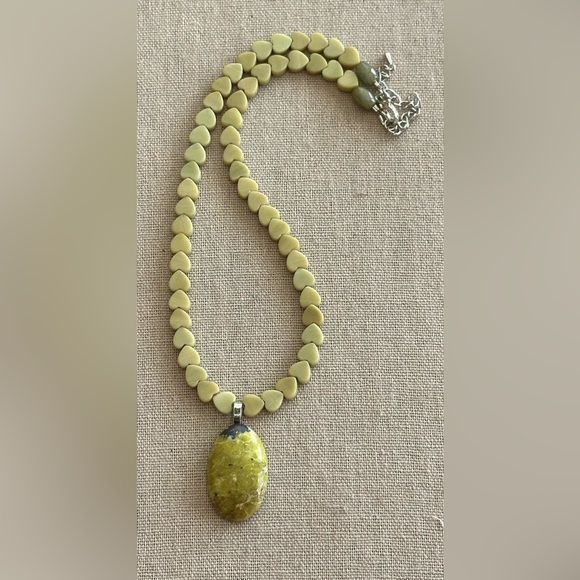 Adjustable 16-1/2 inch Jade and Lizardite gemstone bead Necklace NWOT - Picture 9 of 9
